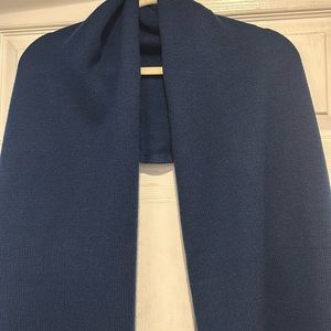 Hunter Play Essential Scarf!